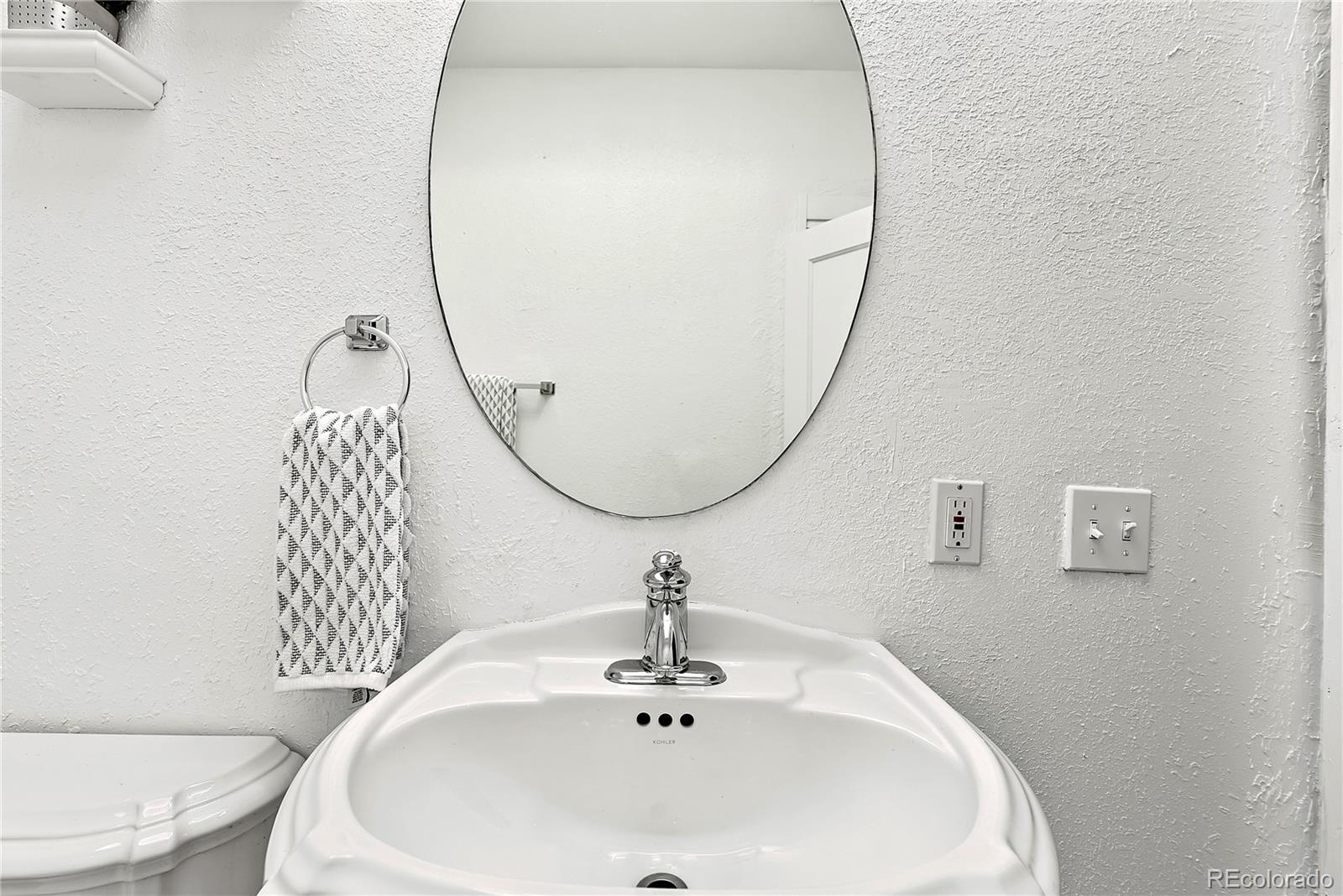 1305 E 13th Avenue Unit: 4