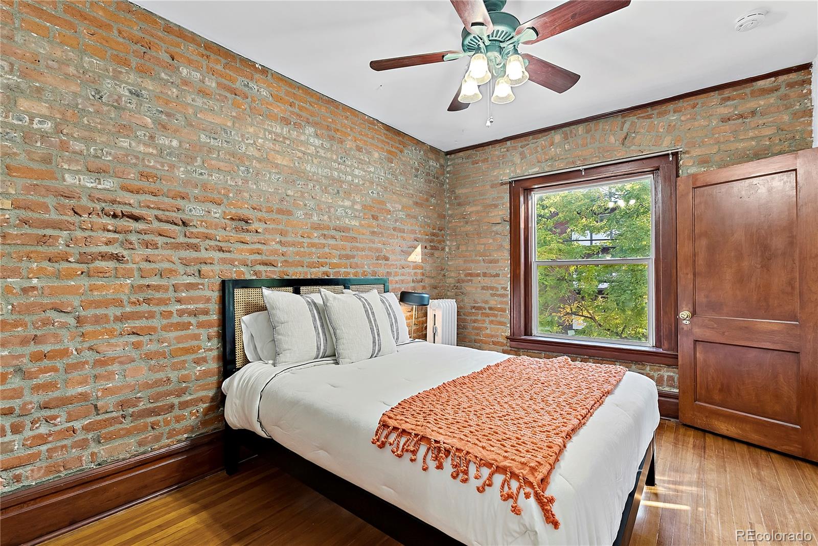 1305 E 13th Avenue Unit: 4