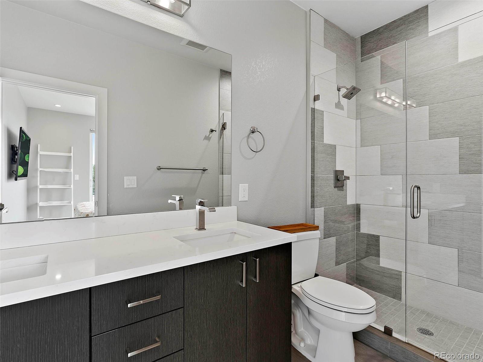 2737 W 24th Avenue Unit: 1