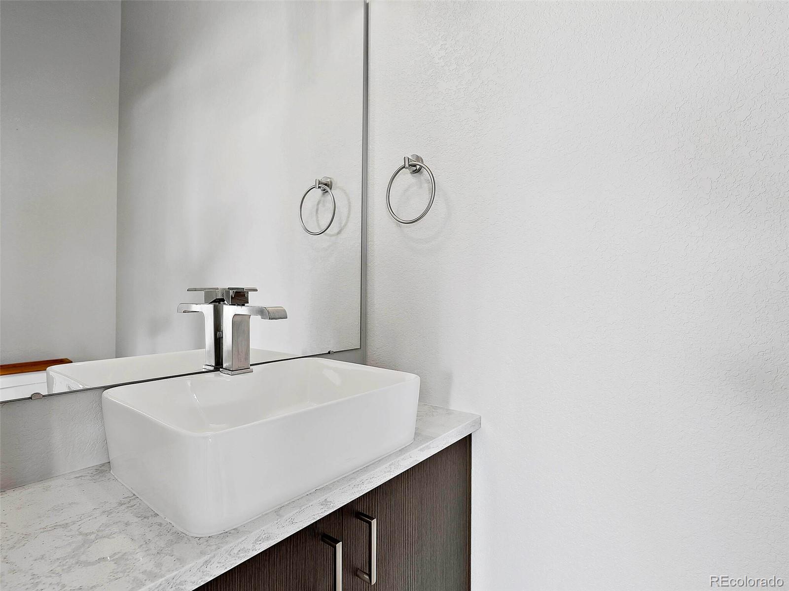 2737 W 24th Avenue Unit: 1