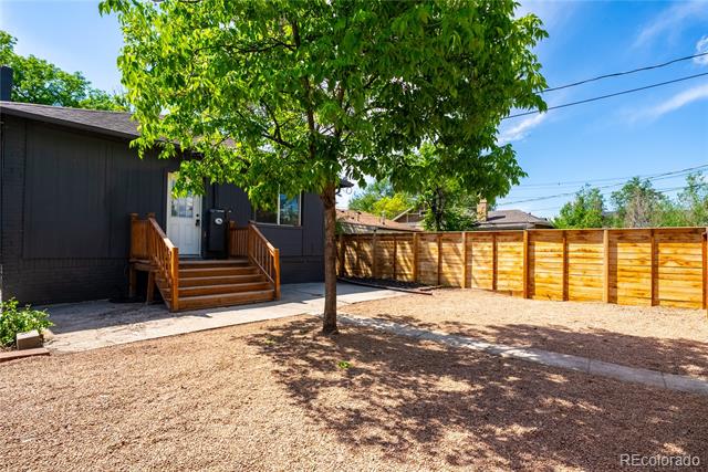 1362 Newton Street