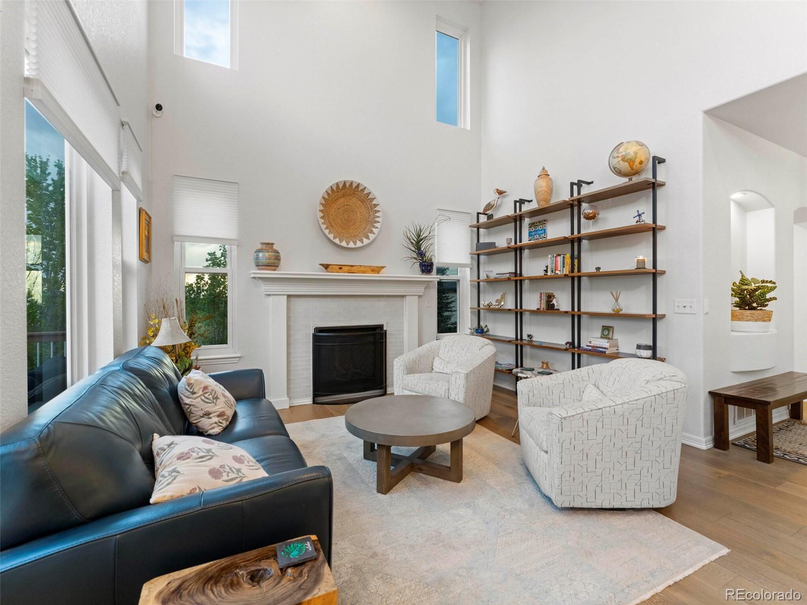 10193 Meadowbriar Lane