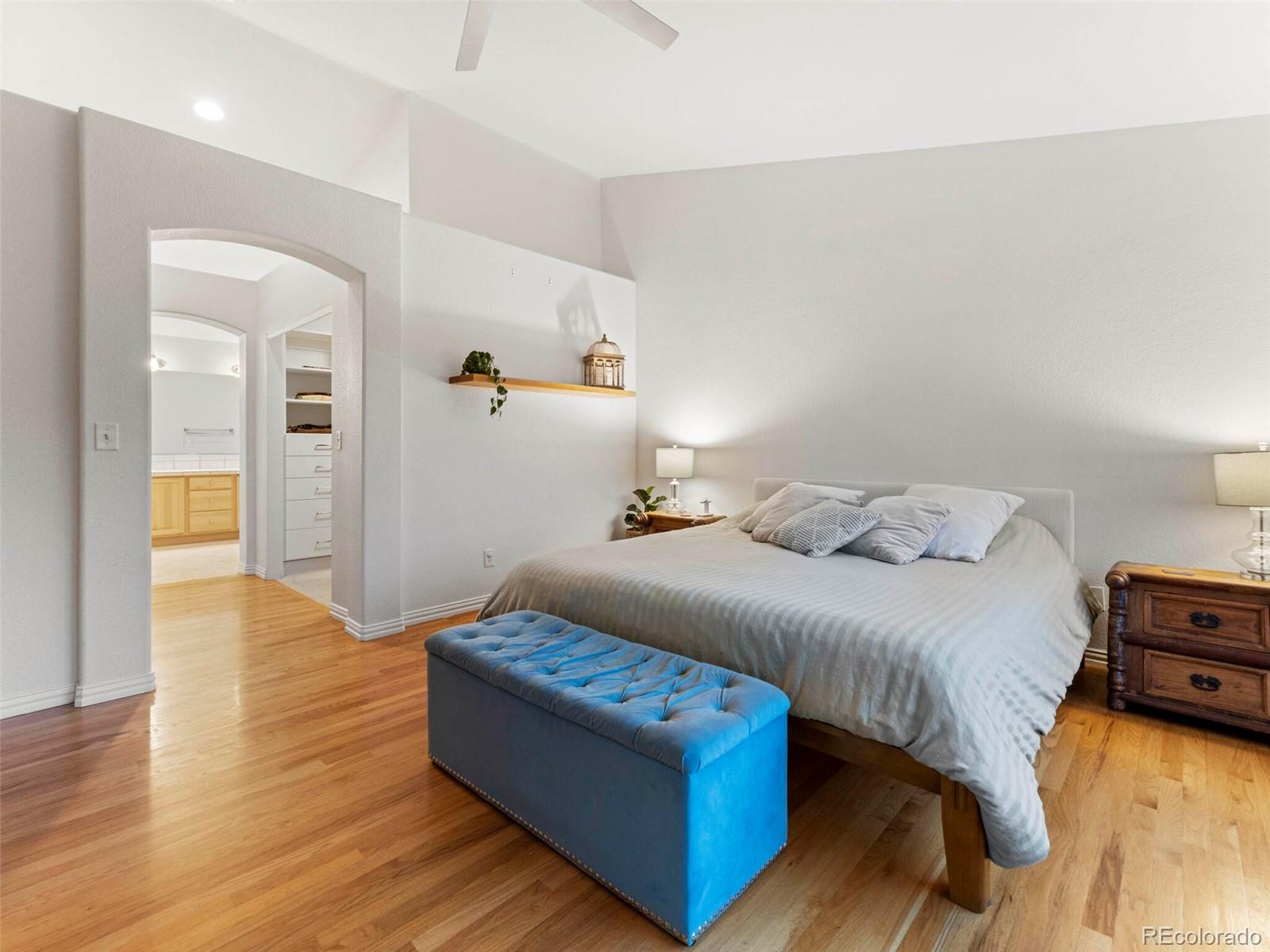 10193 Meadowbriar Lane