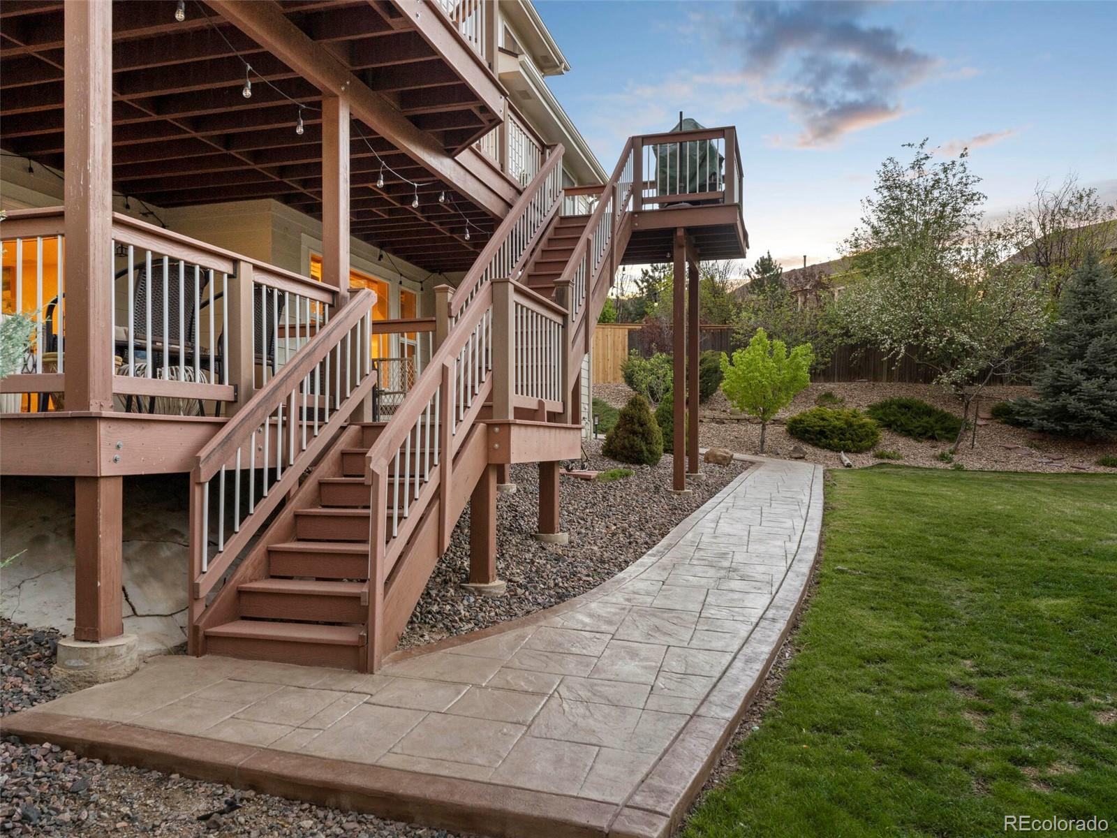 10193 Meadowbriar Lane