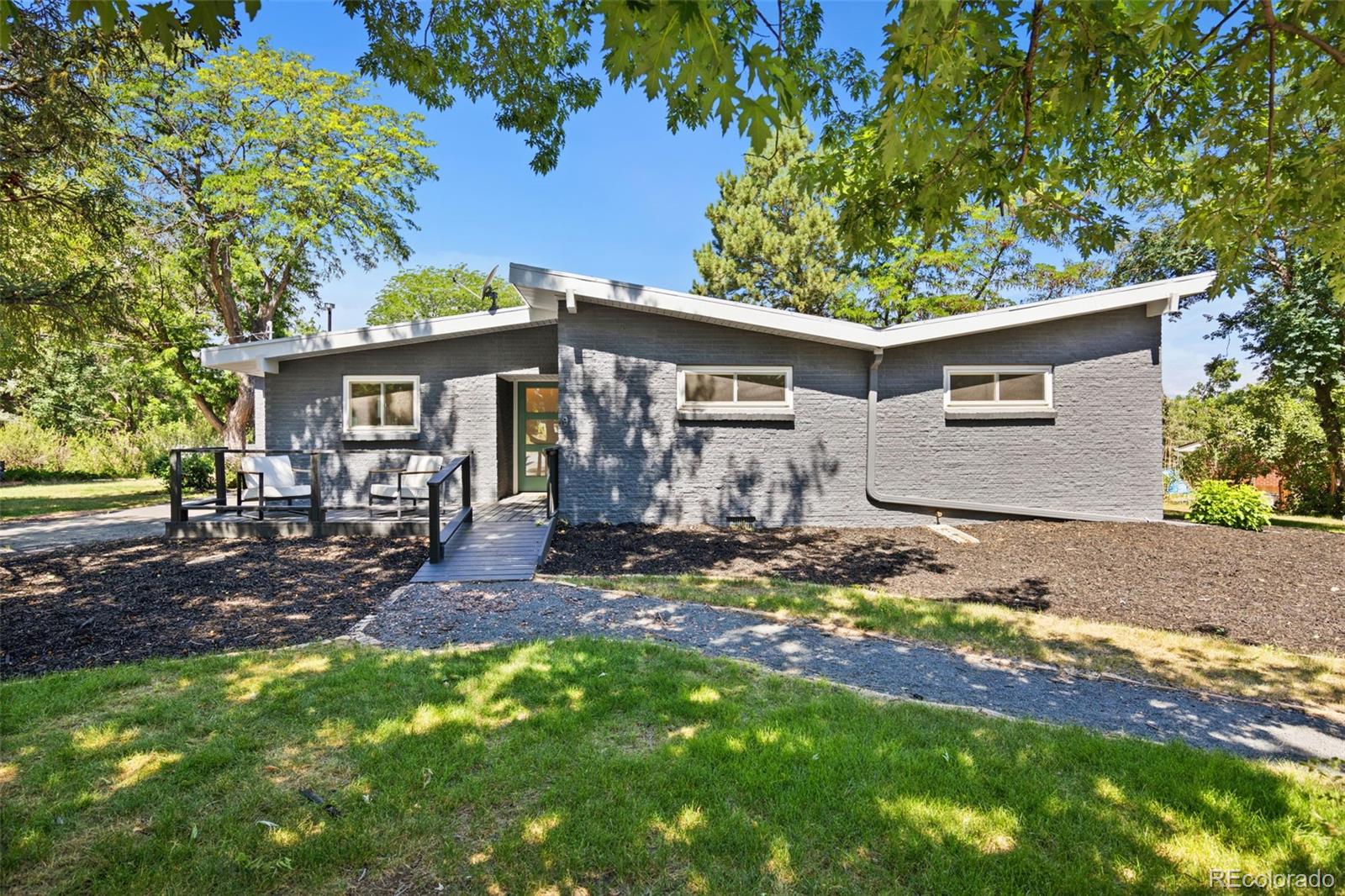 1435 Kingsbury Court