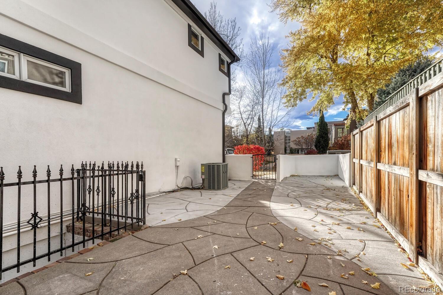 522 Columbine Street