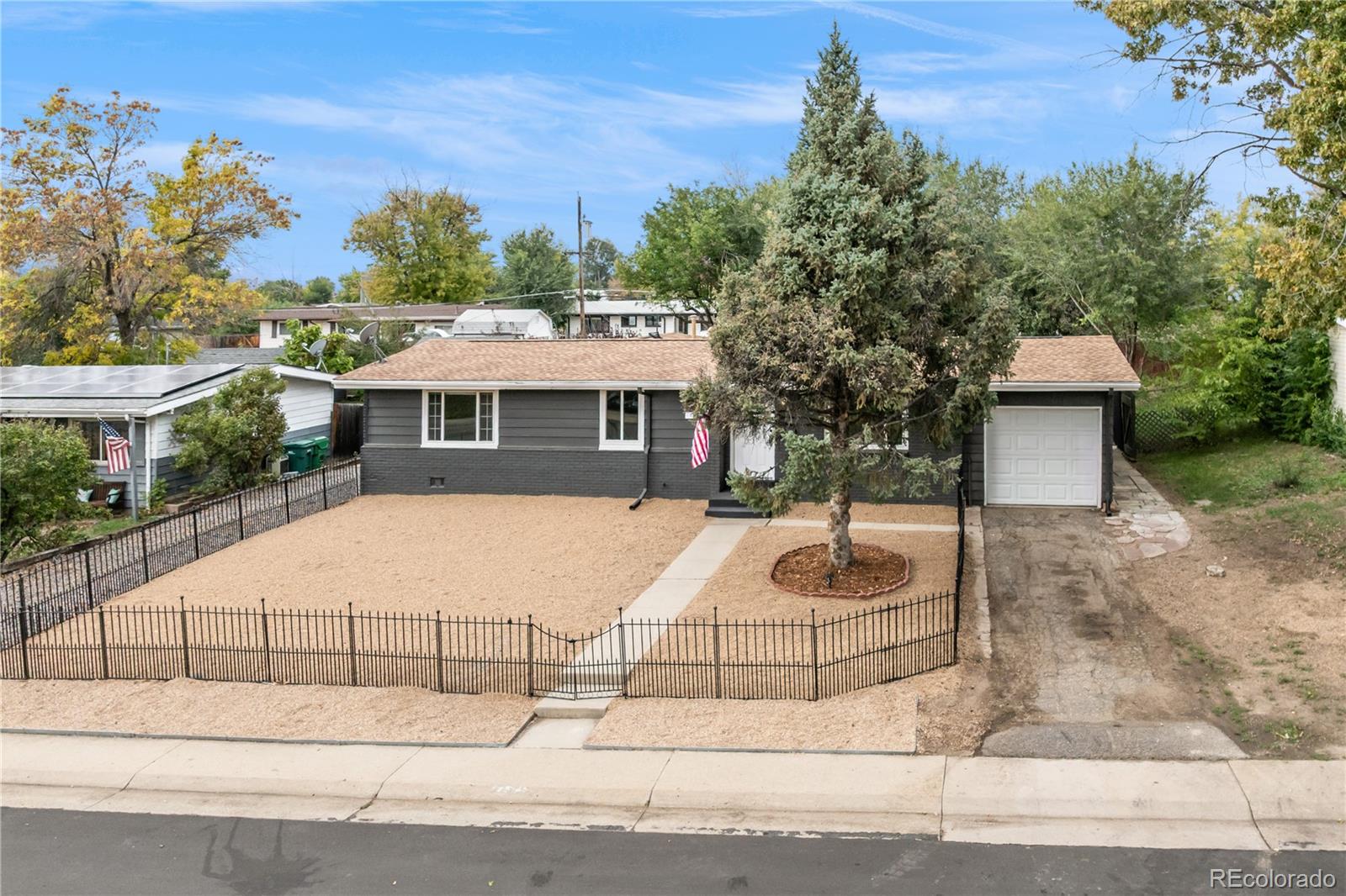 7809 Greenleaf Lane