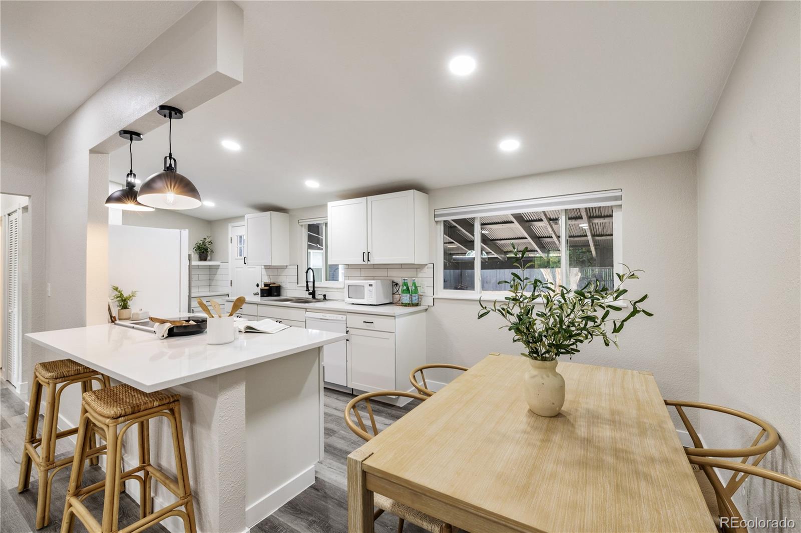 7809 Greenleaf Lane