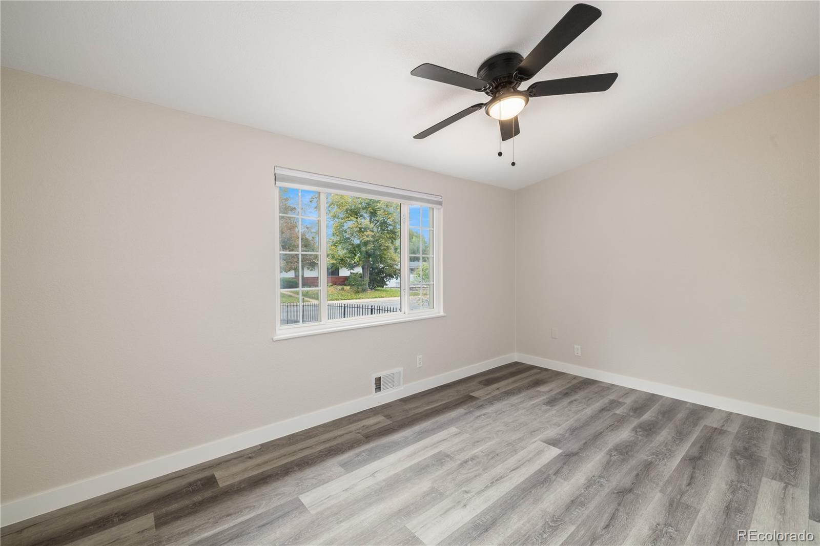 7809 Greenleaf Lane