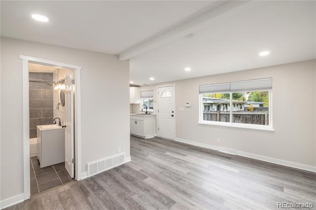 7809 Greenleaf Lane