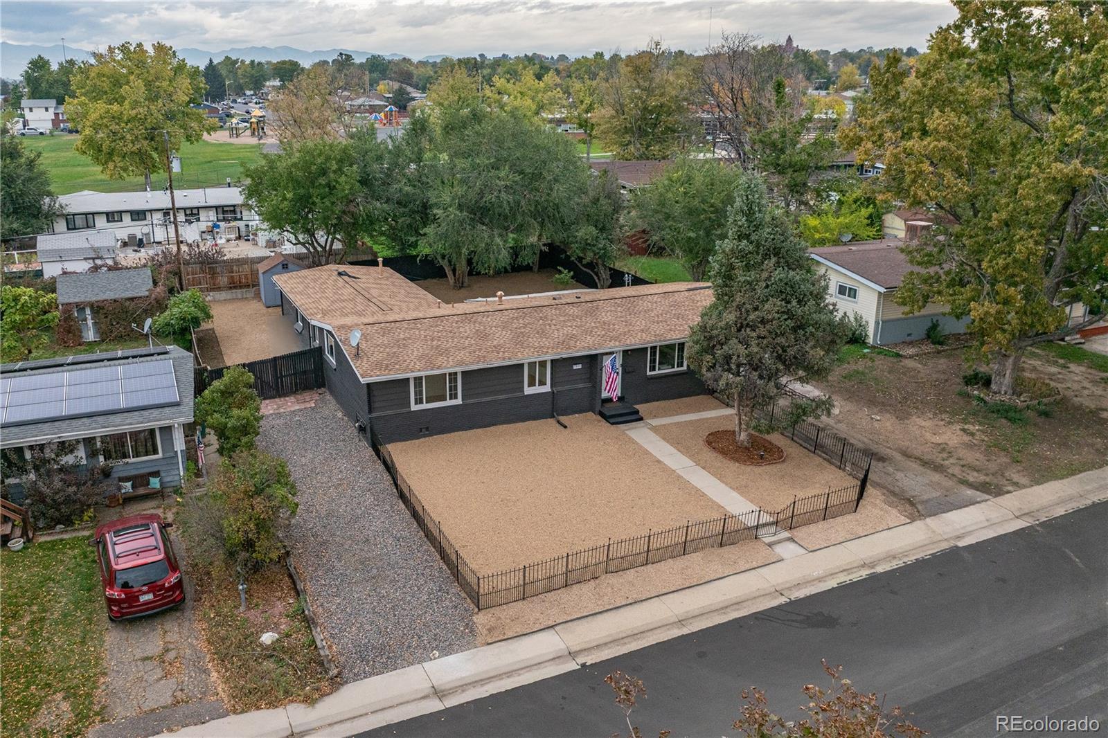 7809 Greenleaf Lane