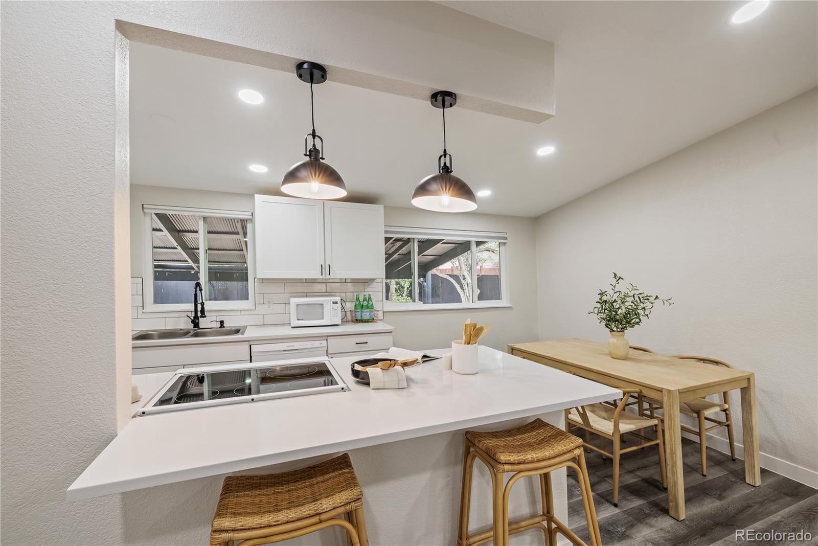 7809 Greenleaf Lane