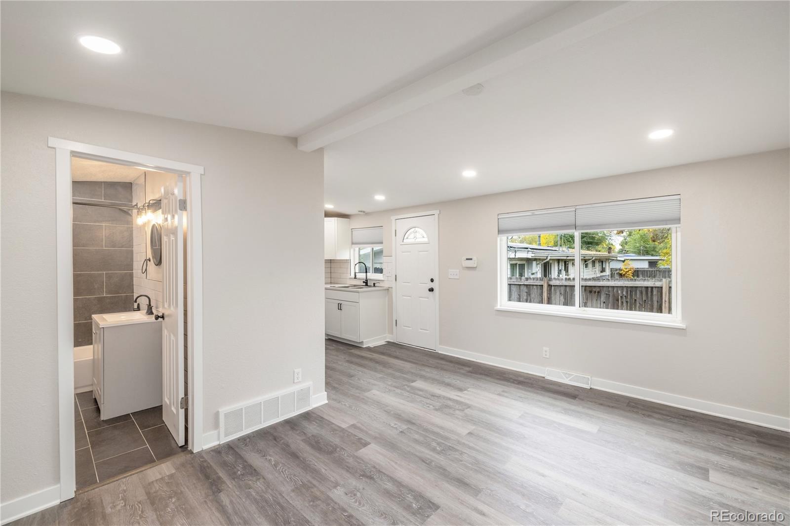 7809 Greenleaf Lane