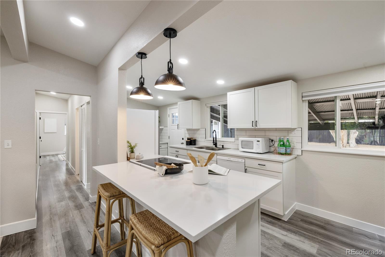 7809 Greenleaf Lane
