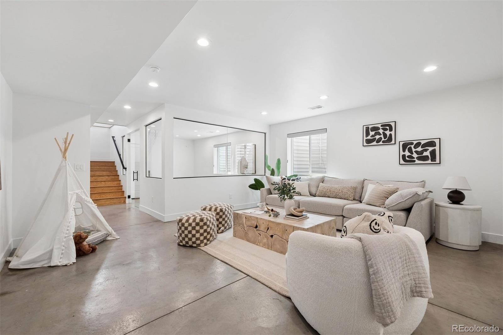 4251 Navajo Street
