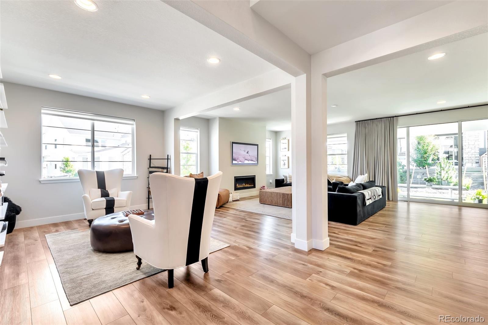 6468 Stable View Street