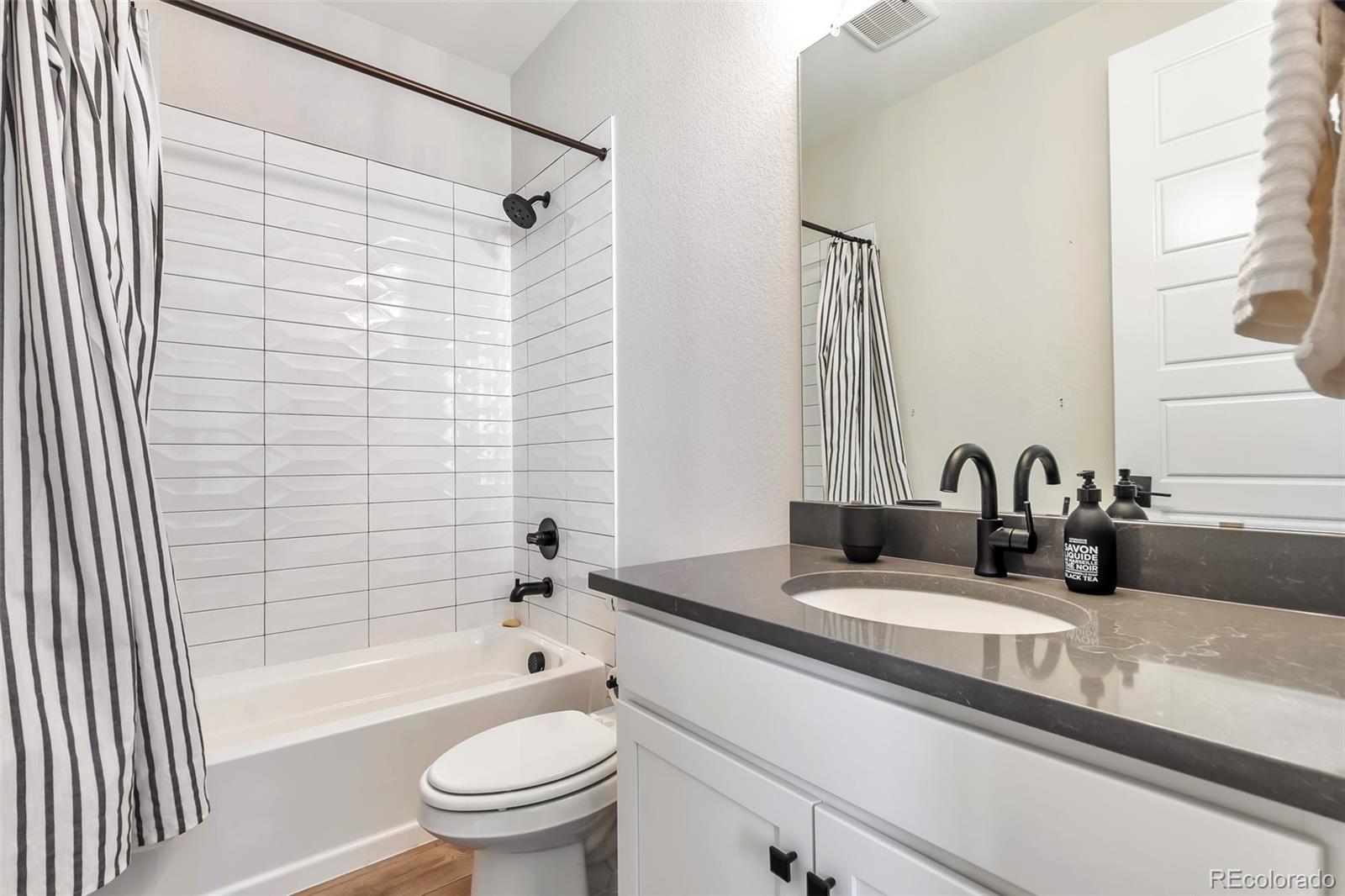 6468 Stable View Street