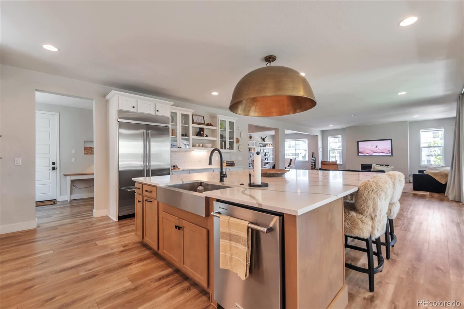 6468 Stable View Street