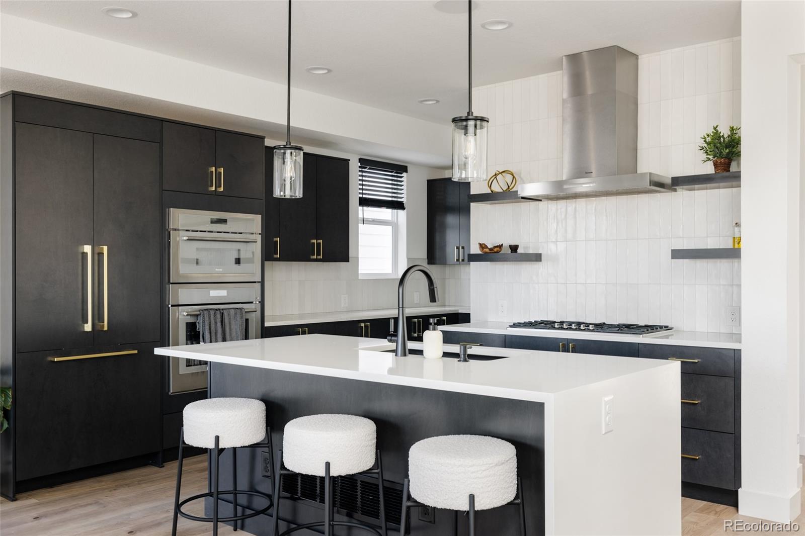 6202 N Galena Street