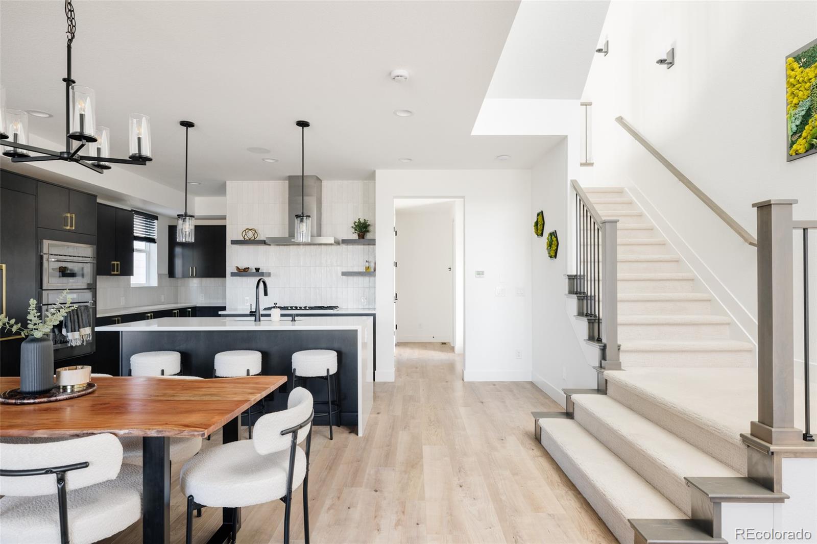 6202 N Galena Street