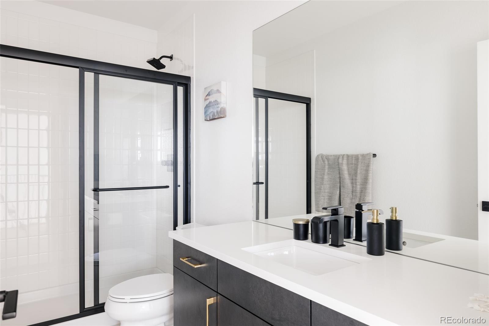 6202 N Galena Street