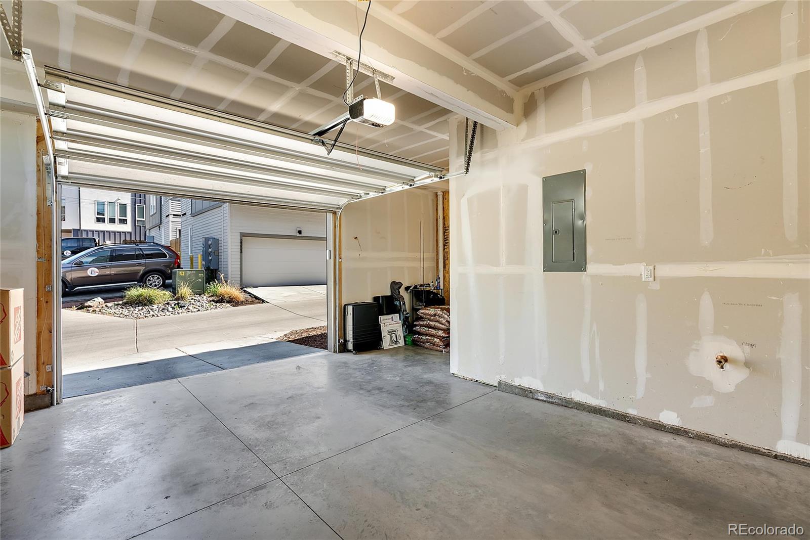 2939 W 23rd Avenue Unit: 6