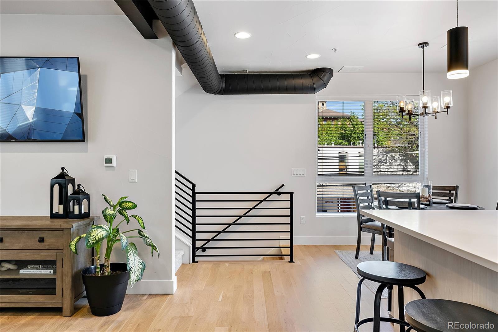 2939 W 23rd Avenue Unit: 6