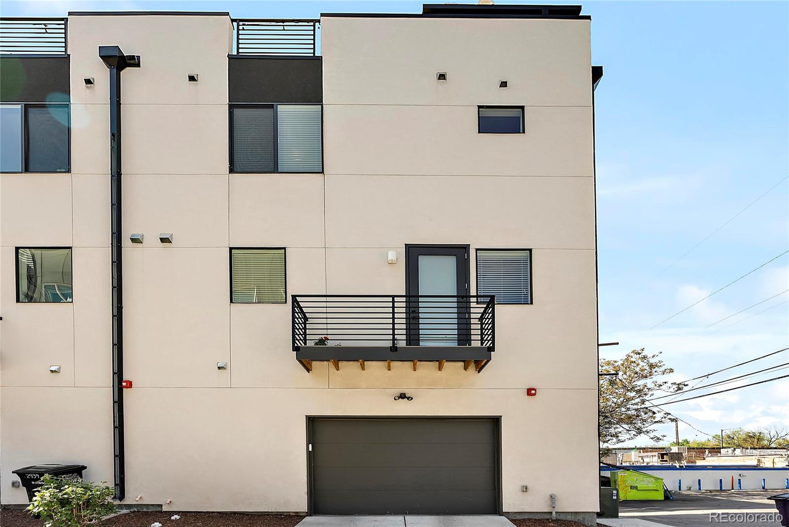 2939 W 23rd Avenue Unit: 6