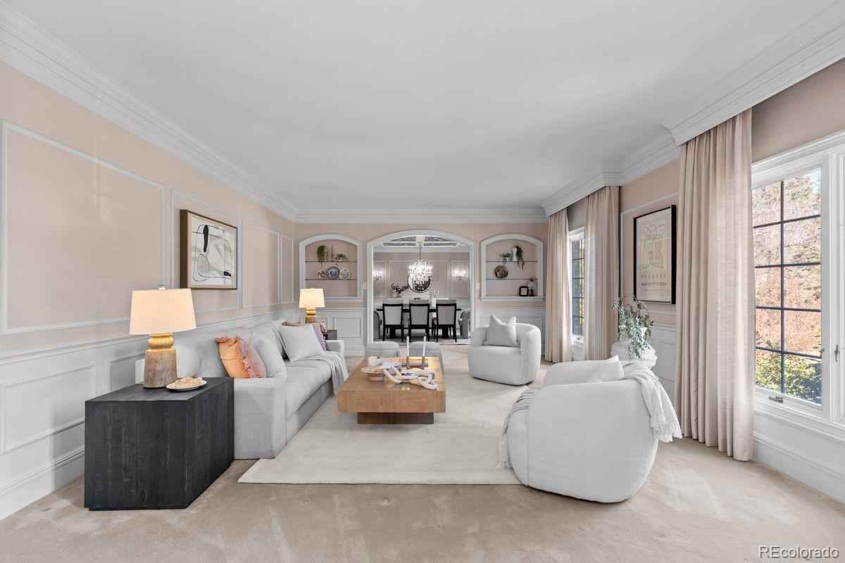 4703 S Elizabeth Court