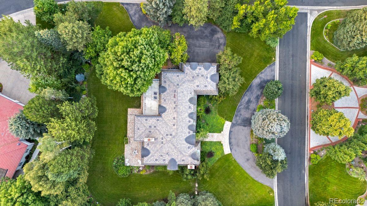 4703 S Elizabeth Court