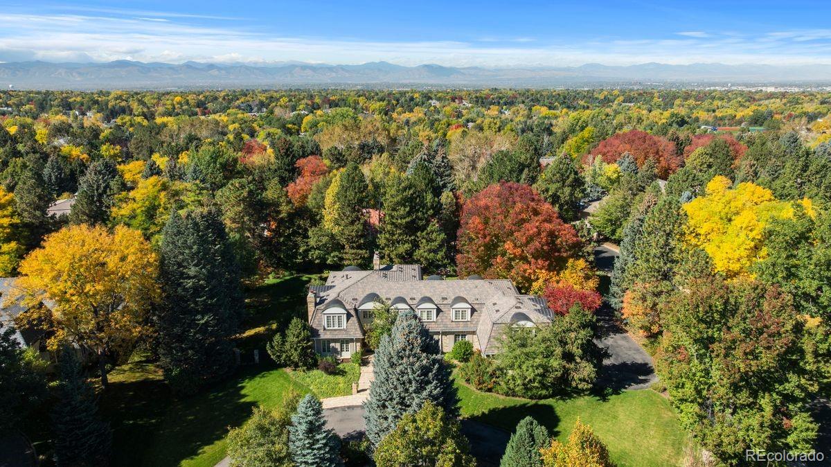 4703 S Elizabeth Court