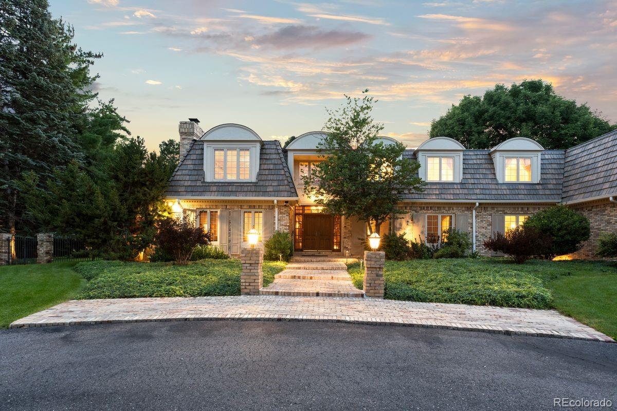 4703 S Elizabeth Court