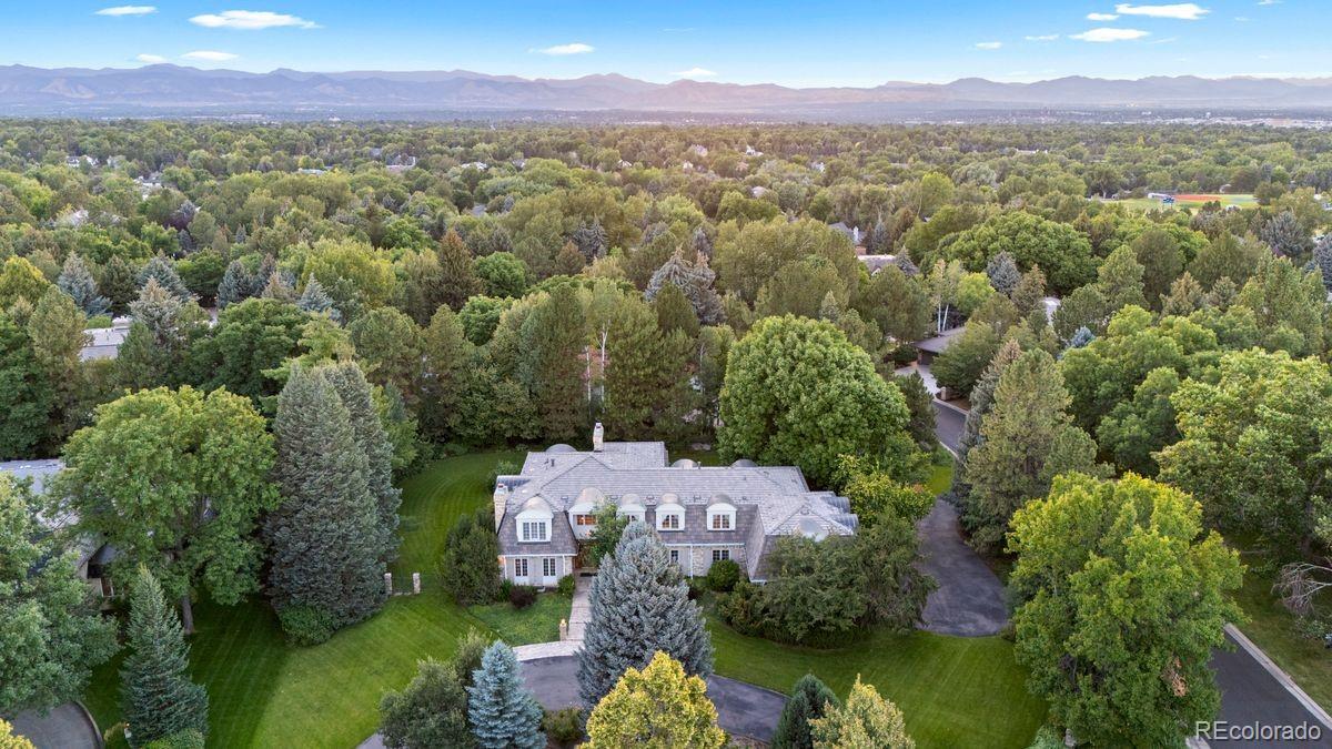 4703 S Elizabeth Court