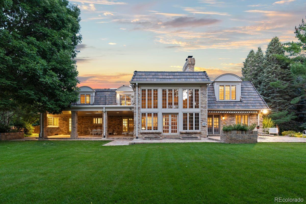 4703 S Elizabeth Court