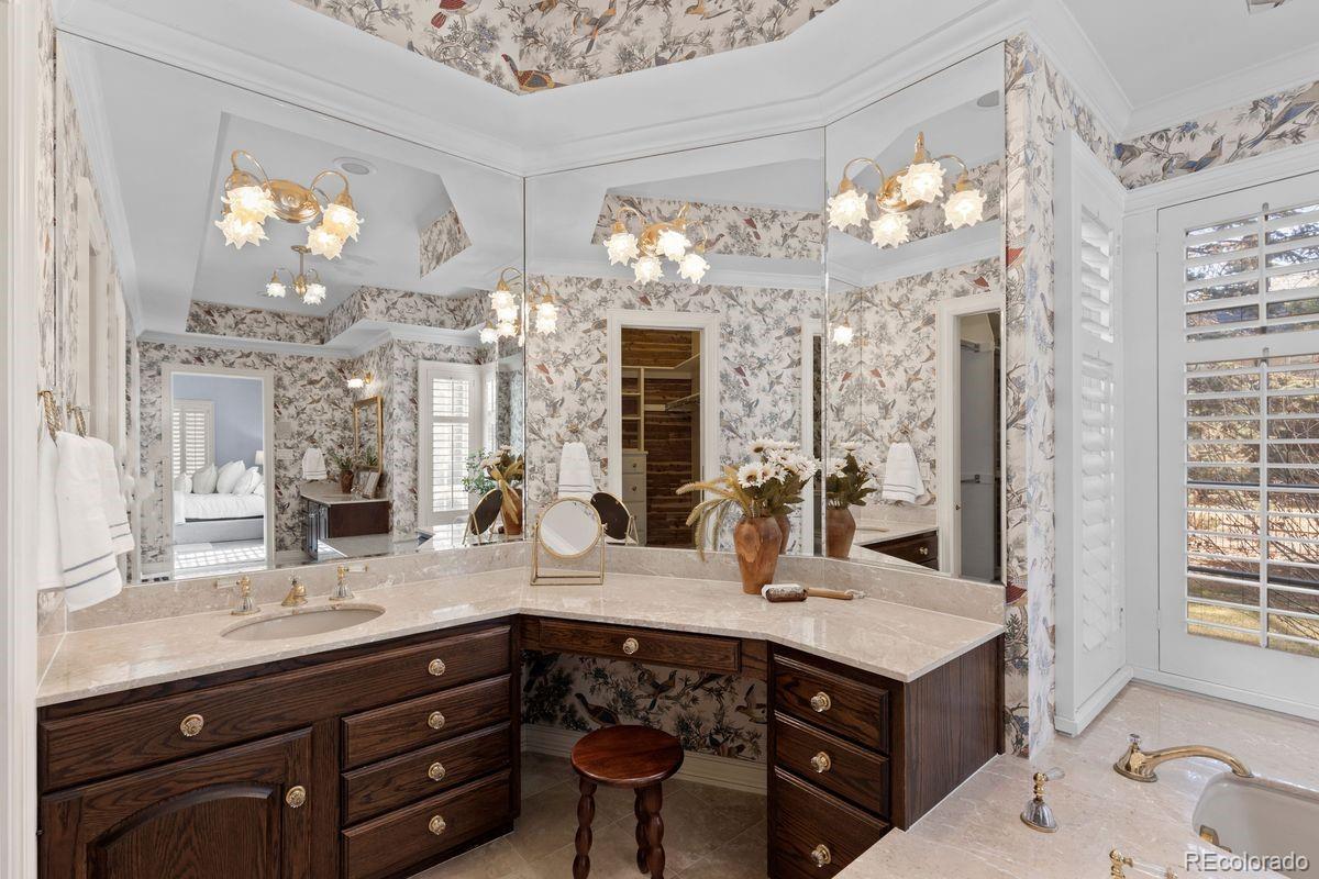 4703 S Elizabeth Court