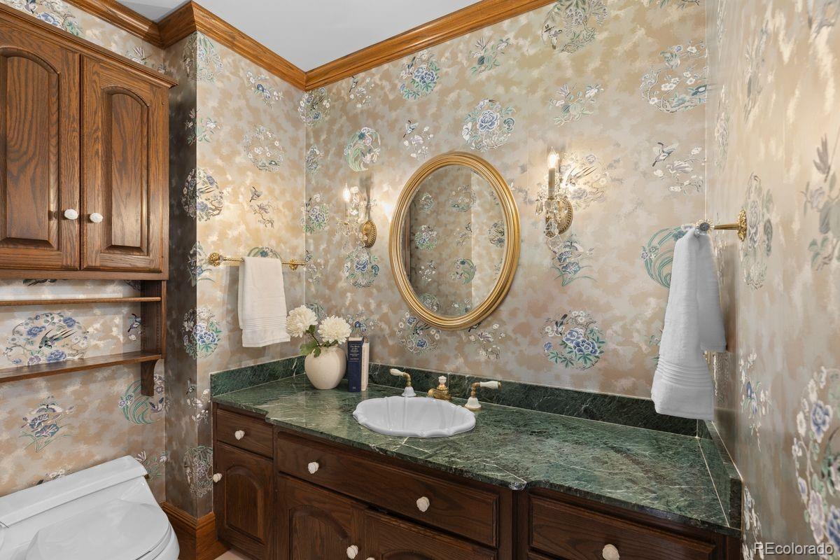 4703 S Elizabeth Court