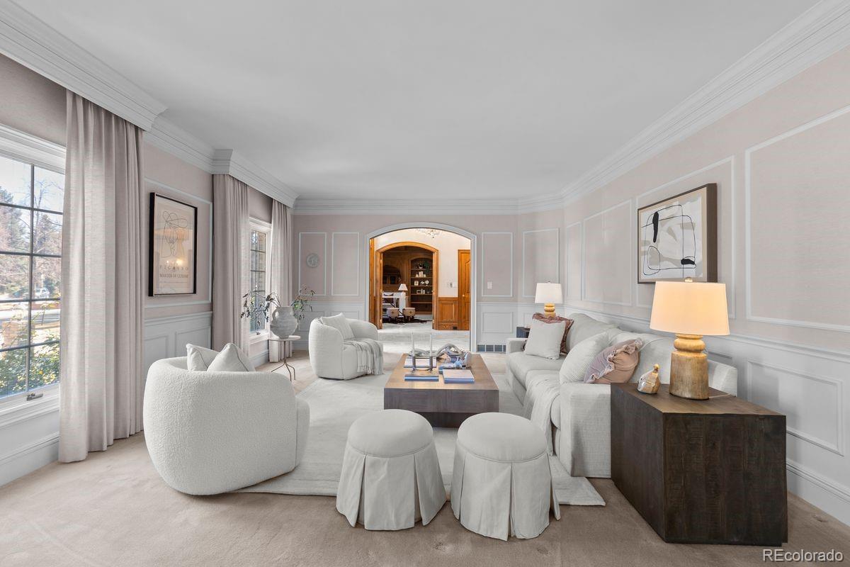 4703 S Elizabeth Court