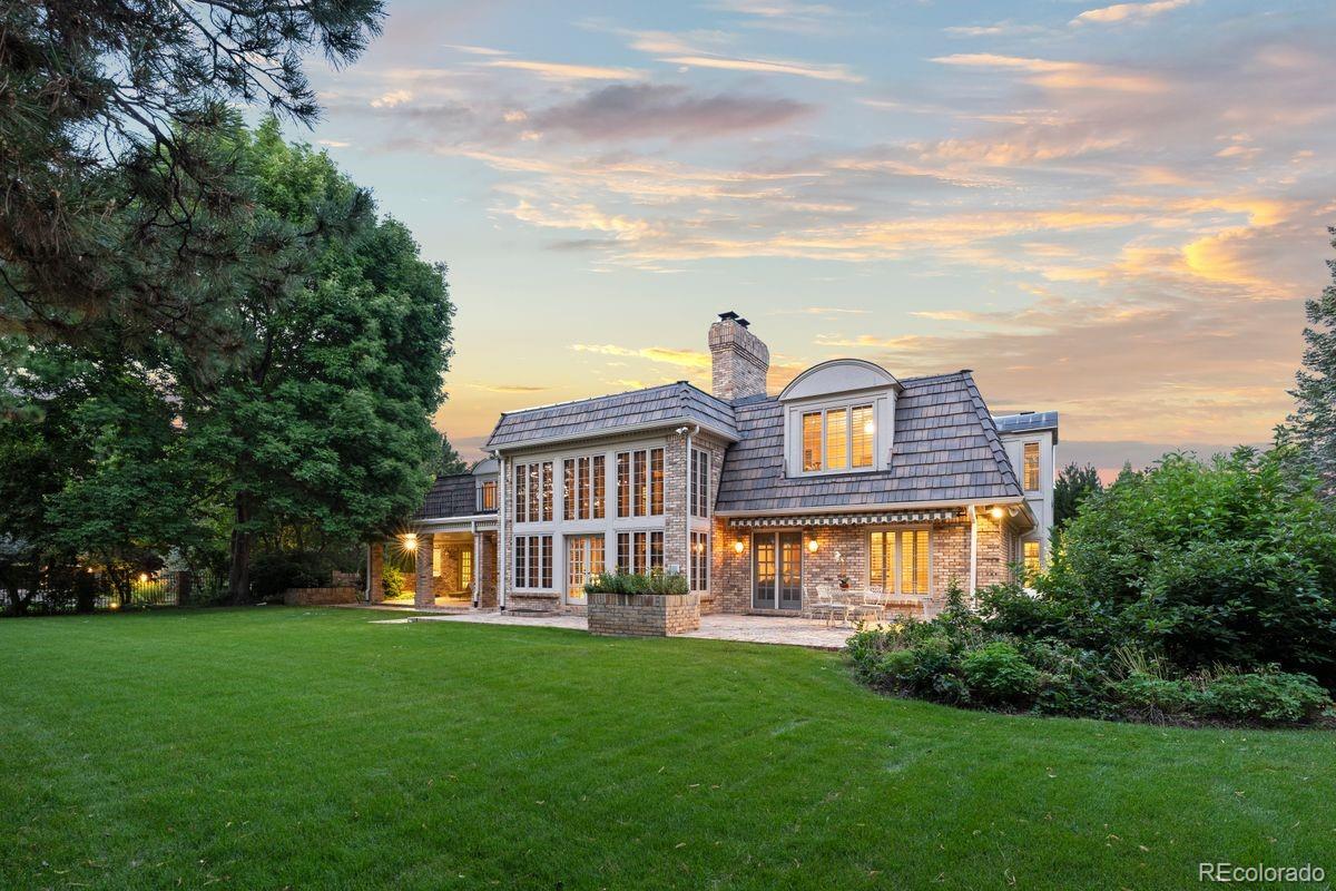 4703 S Elizabeth Court