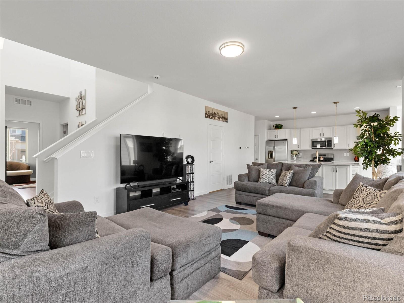 18023 E 107th Avenue