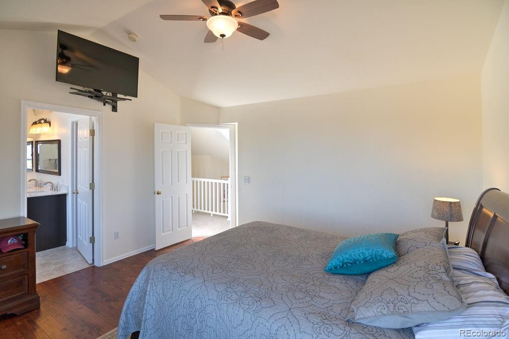 9609 Red Oakes Place