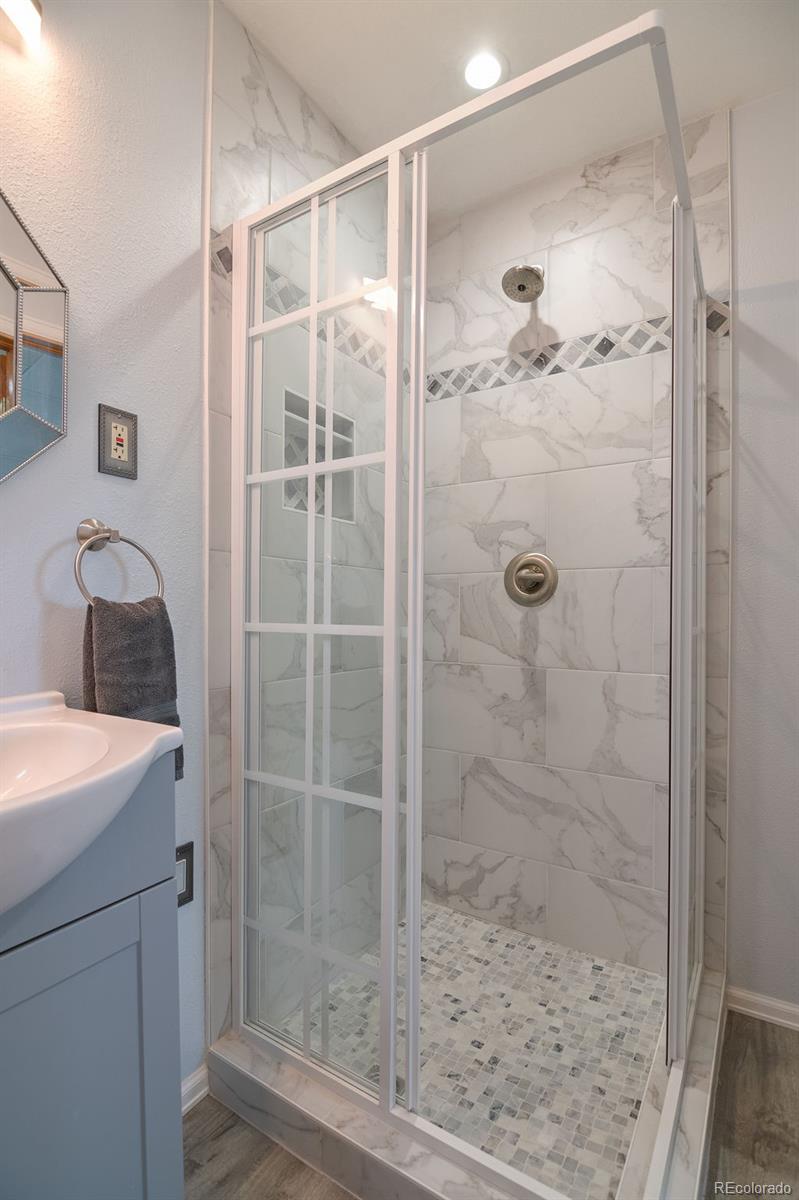 9609 Red Oakes Place