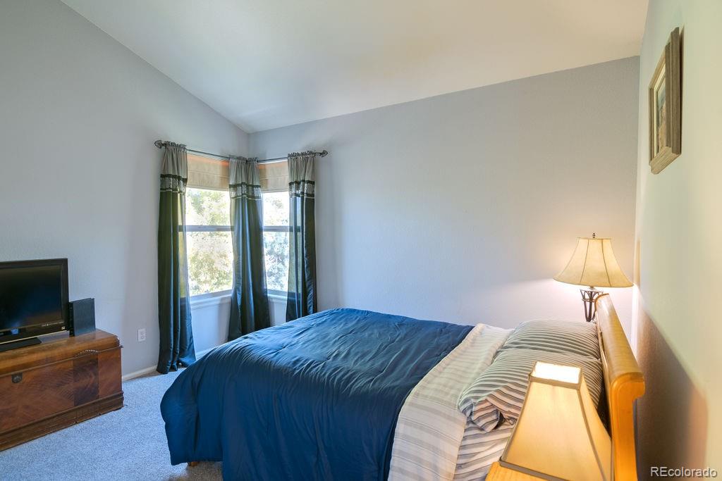 9609 Red Oakes Place