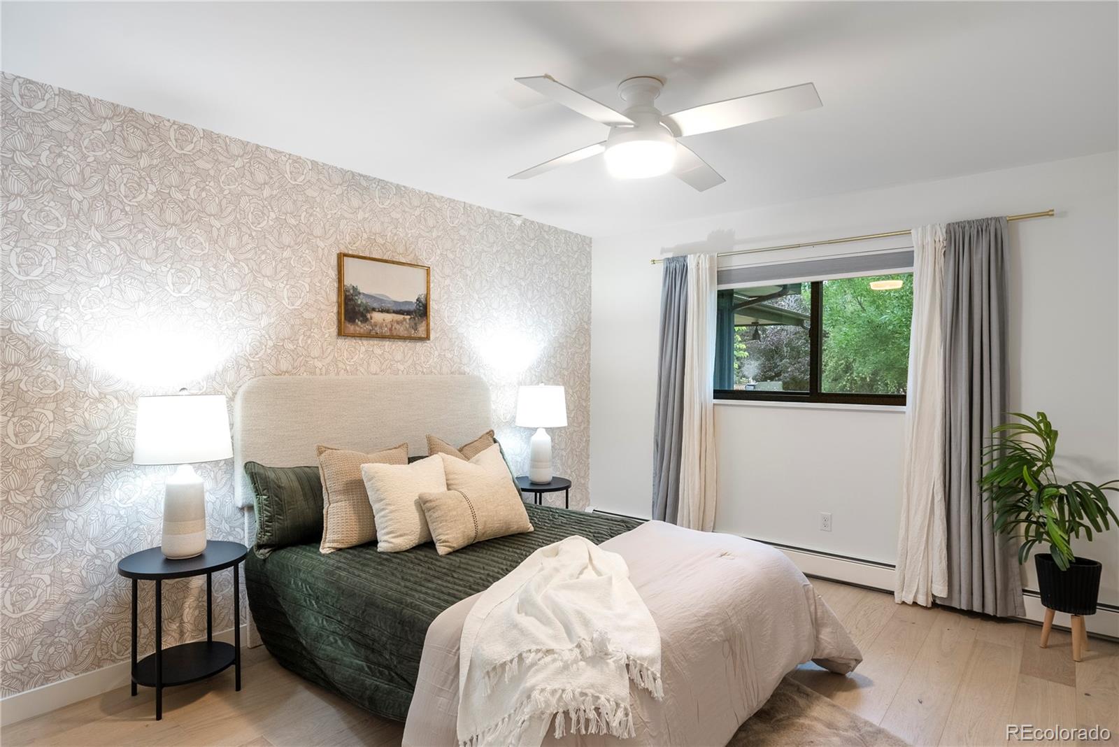 5618 S Newport Street