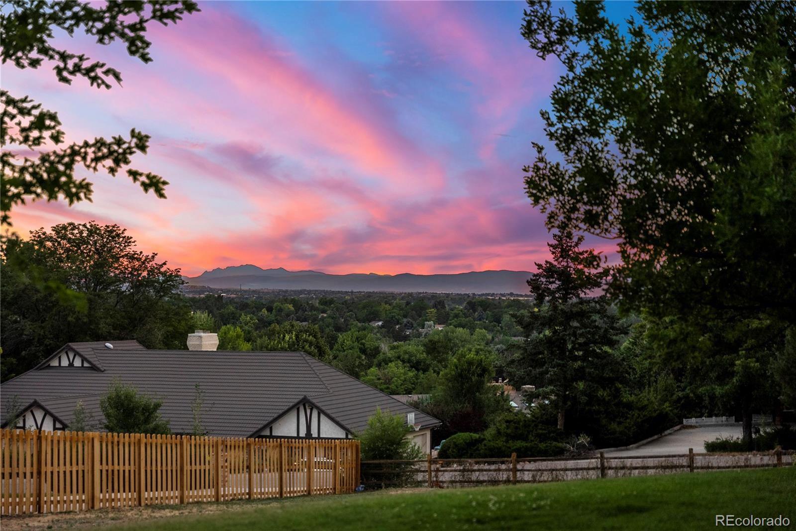 5618 S Newport Street