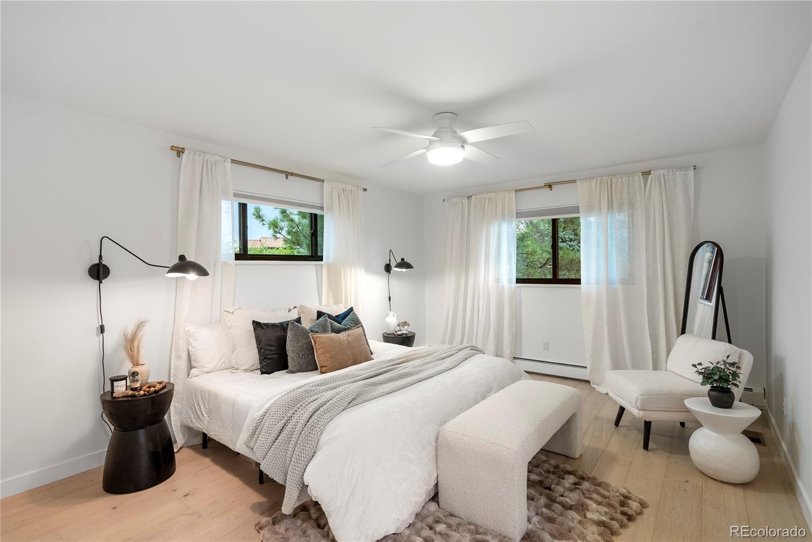 5618 S Newport Street