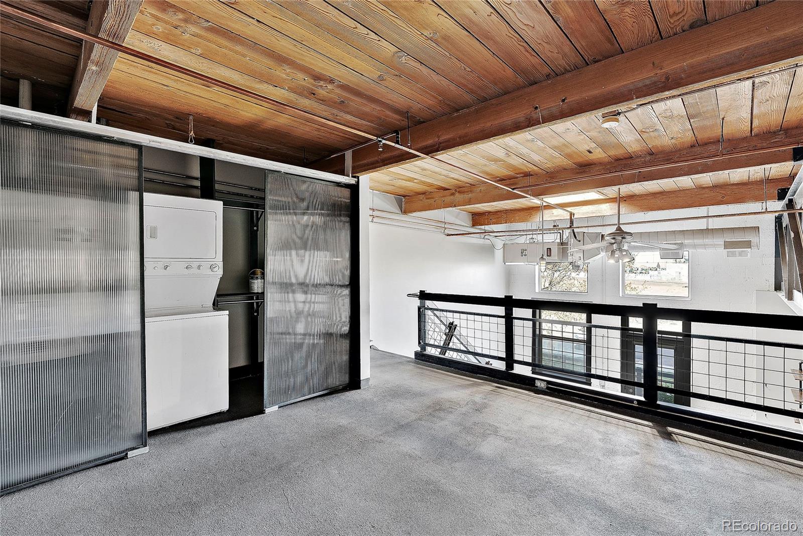 1111 Osage Street Unit: 23