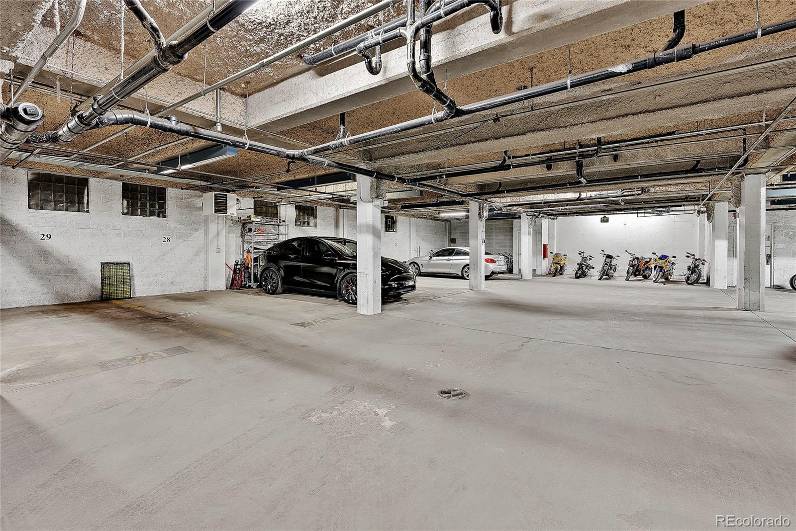 1111 Osage Street Unit: 23