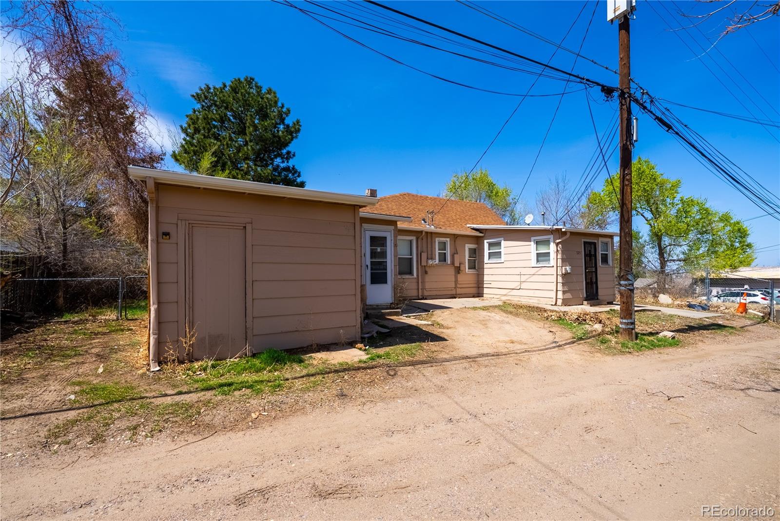 3752 S Delaware Street