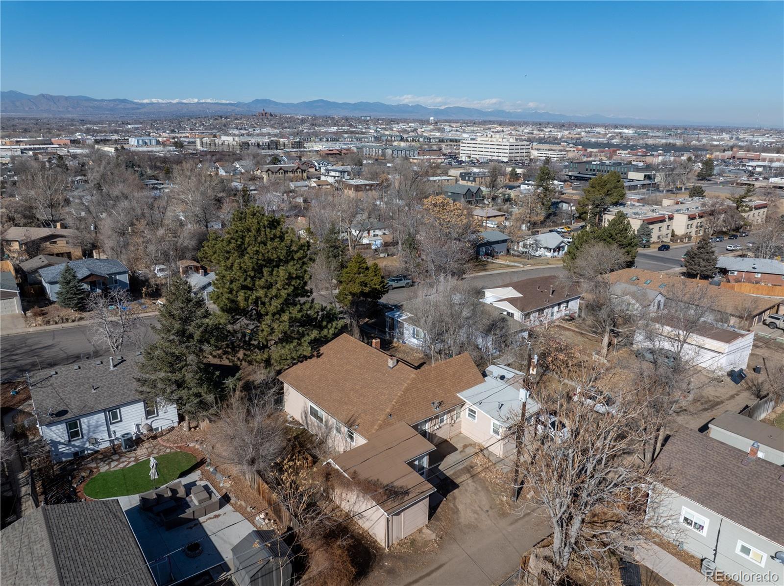 3752 S Delaware Street