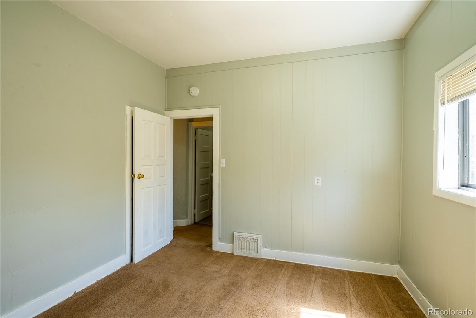 3752 S Delaware Street